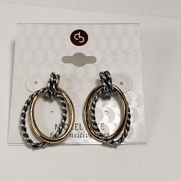 Women's Stylish Dual-Tone Polished Twisted Hoops Design Post Teardrop Earrings - Picture 4 of 6